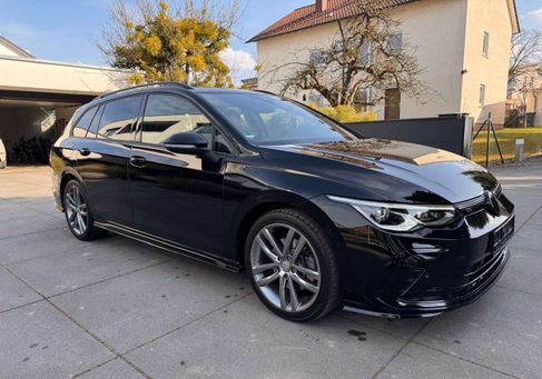 Volkswagen Golf, 2024