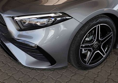 Mercedes-Benz A 200, 2025
