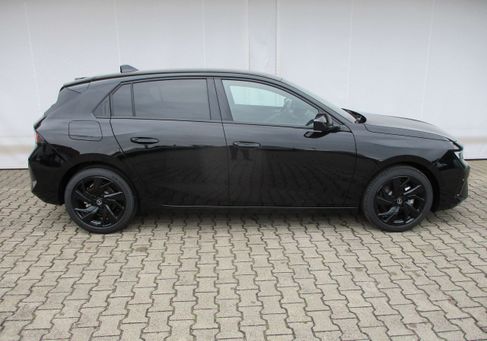 Opel Astra, 2025