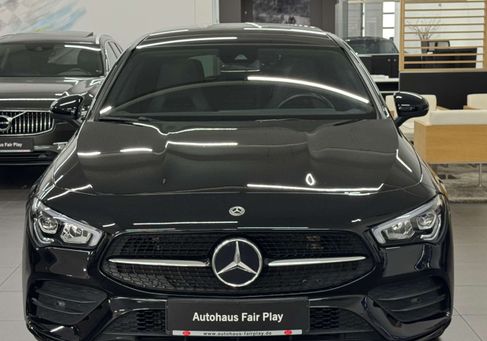 Mercedes-Benz CLA 200, 2022