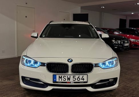 BMW 318, 2015