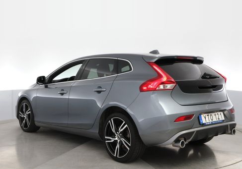 Volvo V40, 2019