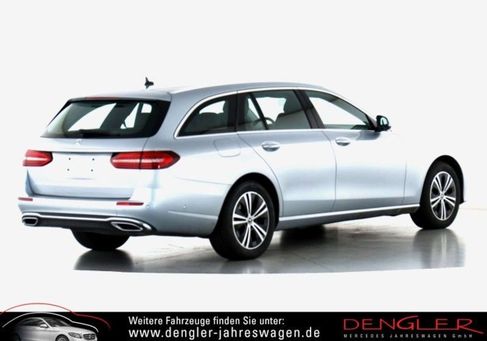 Mercedes-Benz E 220, 2022