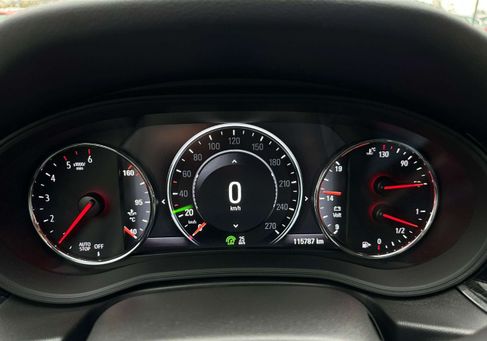 Opel Insignia, 2018 3