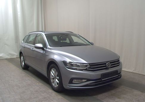 Volkswagen Passat Variant, 2023 3