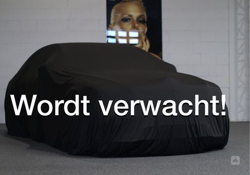 BMW 745, 2019
