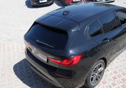 BMW 118, 2022