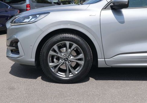 Ford Kuga, 2021