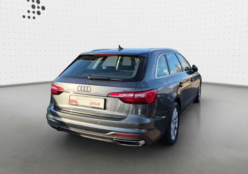 Audi A4, 2022