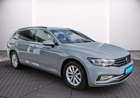 Volkswagen Passat Variant, 2023 3