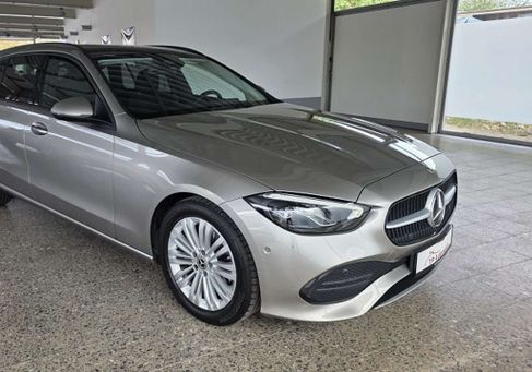 Mercedes-Benz C 180, 2022