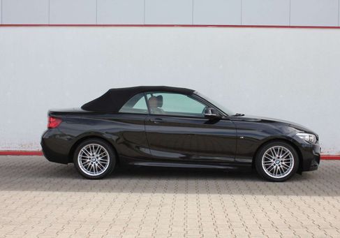 BMW 220, 2020 3