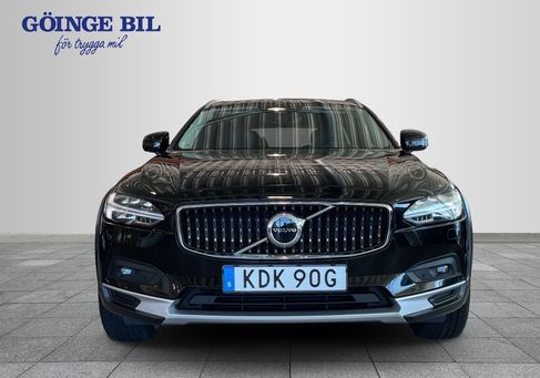 Volvo V90 Cross Country, 2021