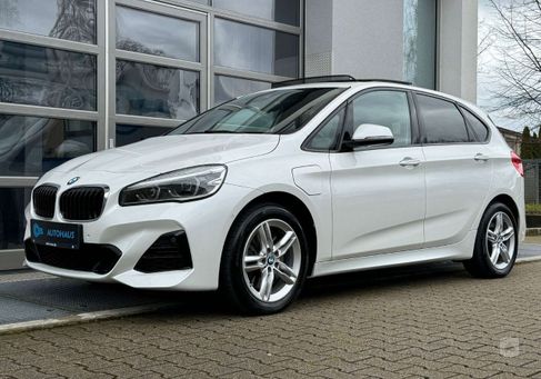 BMW 225, 2019