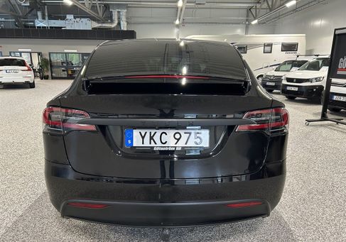 Tesla Model X, 2017