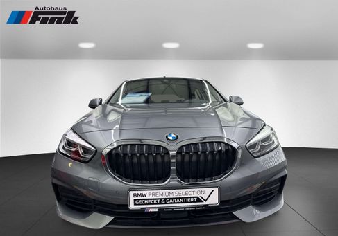 BMW 118, 2024