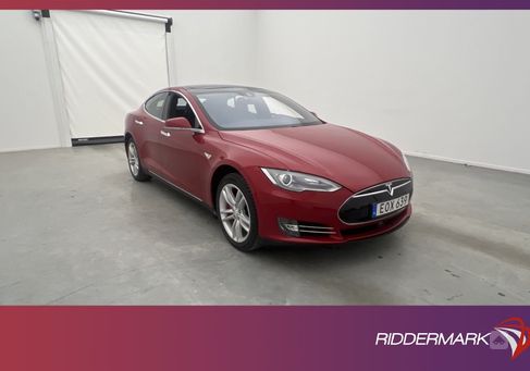 Tesla Model S, 2015