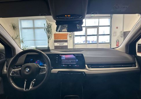 BMW 220, 2023