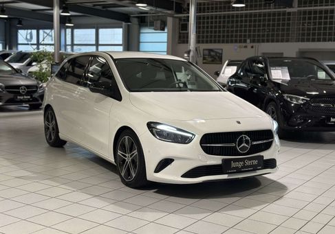 Mercedes-Benz B 200, 2024