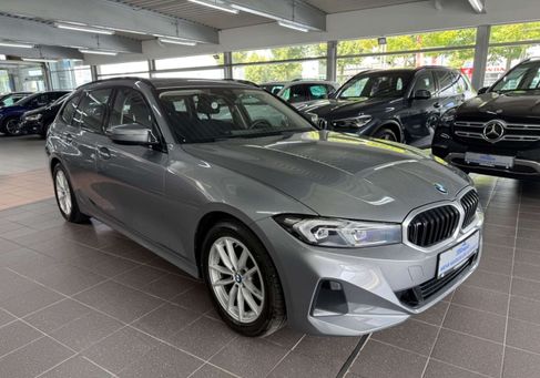 BMW 318, 2022