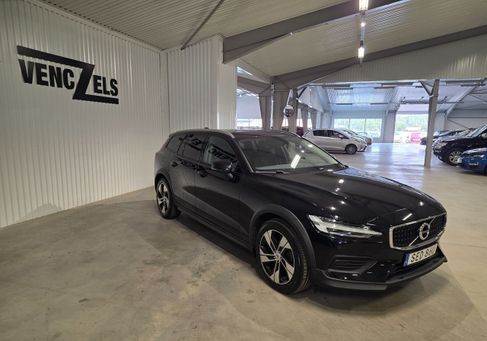 Volvo V60 Cross Country, 2022