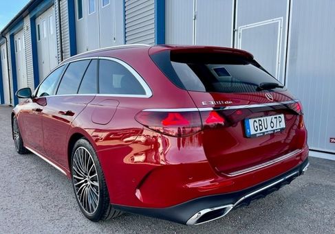 Mercedes-Benz E 300, 2025