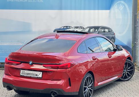 BMW 220, 2022