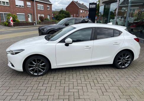 Mazda 3, 2018