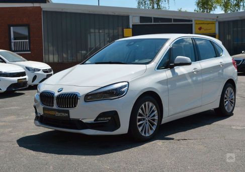 BMW 220, 2021