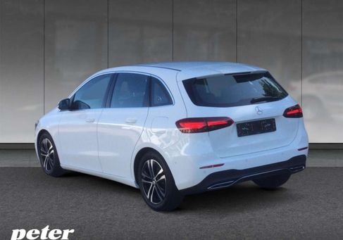 Mercedes-Benz B 200, 2024