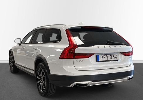 Volvo V90 Cross Country, 2019