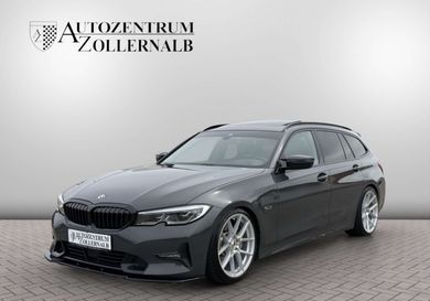 BMW 330, 2022