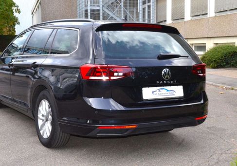 Volkswagen Passat Variant, 2022 3