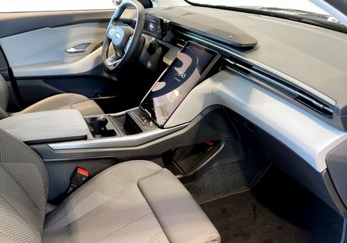 Ford Explorer, 2026