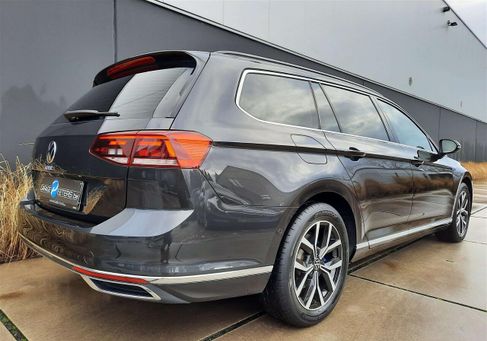 Volkswagen Passat, 2021