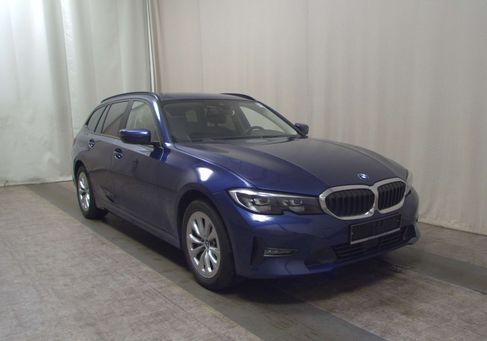 BMW 330, 2021 3