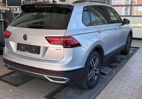 Volkswagen Tiguan, 2022 3