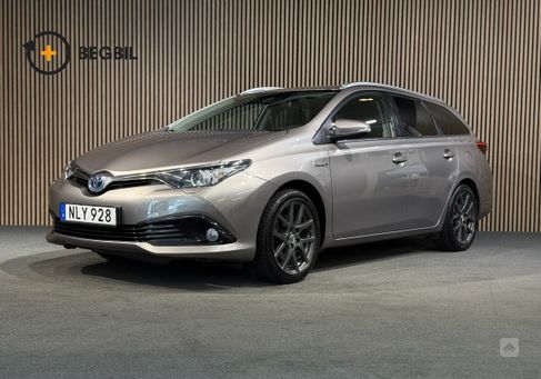 Toyota Auris Touring Sports, 2015