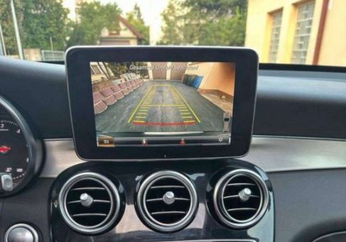 Mercedes-Benz GLC 350, 2018 3