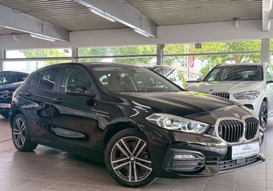 BMW 118, 2022