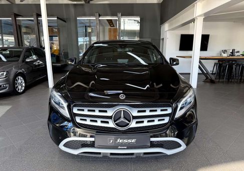 Mercedes-Benz GLA 180, 2017