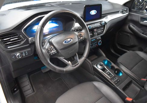 Ford Kuga, 2022