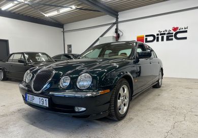 Jaguar S-Type, 2001