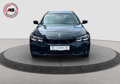 BMW 320, 2021
