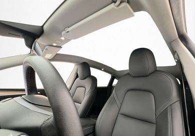 Tesla Model Y, 2022