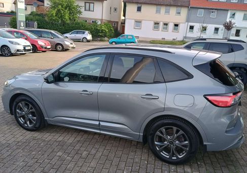 Ford Kuga, 2022