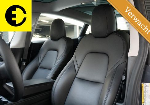 Tesla Model 3, 2022 3