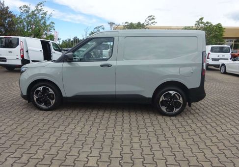 Ford Tourneo Courier, 2025
