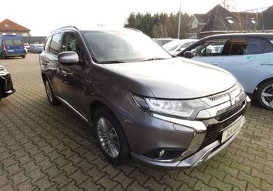 Mitsubishi Outlander, 2021