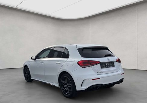 Mercedes-Benz A 250, 2021